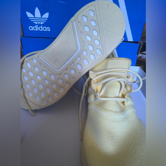 Adidas Originals [9] NMD_R1 Sneakers - Picture 2 of 13
